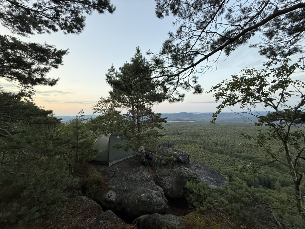 Mein Zelt vor dem Sonnenuntergang.